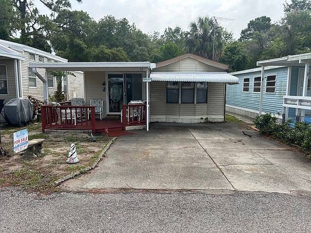 1st image of 9014 Bolton Ave #13