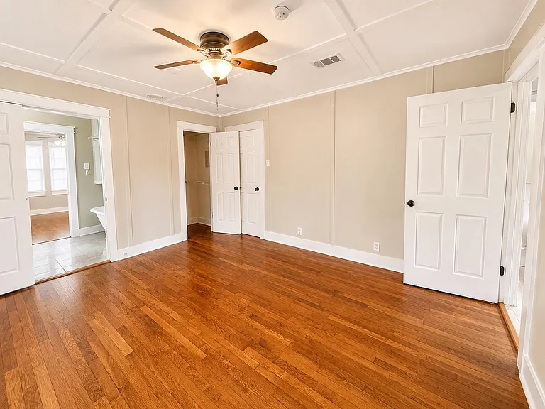 5707 Delfren Ln — Photo 11