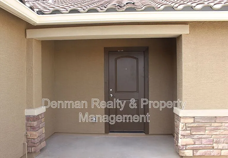 1552 E Inouye Dr — Photo 2