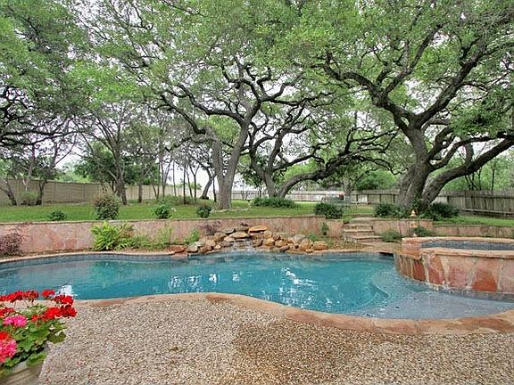 2nd image of 9616 Aster Cir