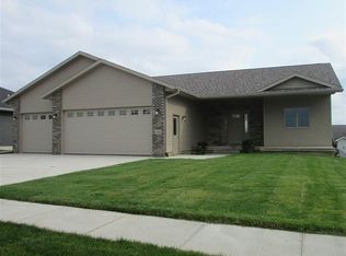 1834 Vera Way, Cedar Falls, IA 50613