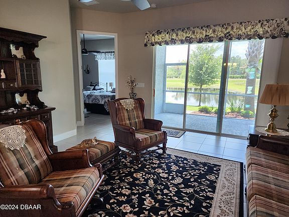 3rd image of 6352 Hanfield Dr