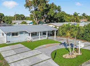2410 Gulfstream Dr, Miramar, FL 33023