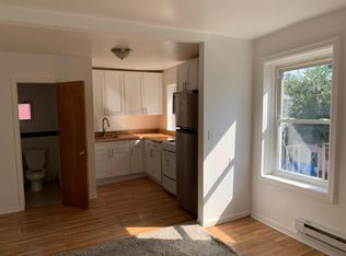 188 6th St FLOOR 3, Verplanck, NY 10596