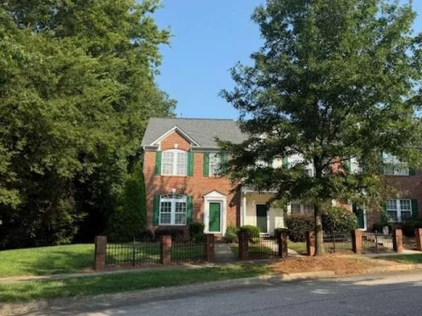 18629 Shawnee Ridge Rd, Cornelius, NC 28031
