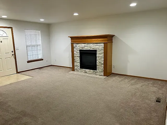 Gas fireplace