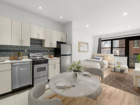 3rd image of 207 E 37th St APT 3e