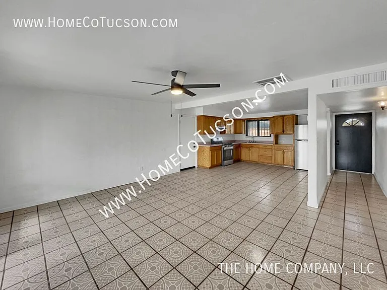 5950 S Liberty Ave — Photo 7