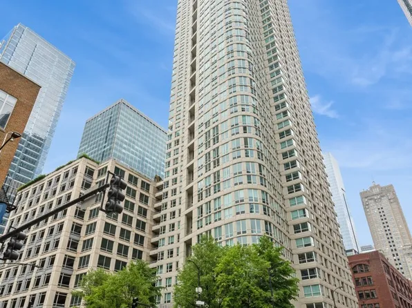 345 N La Salle Dr APT 802, Chicago, IL 60654