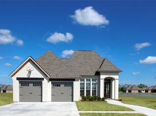 3235 Lake Crest Dr, Lake Charles, LA 70607