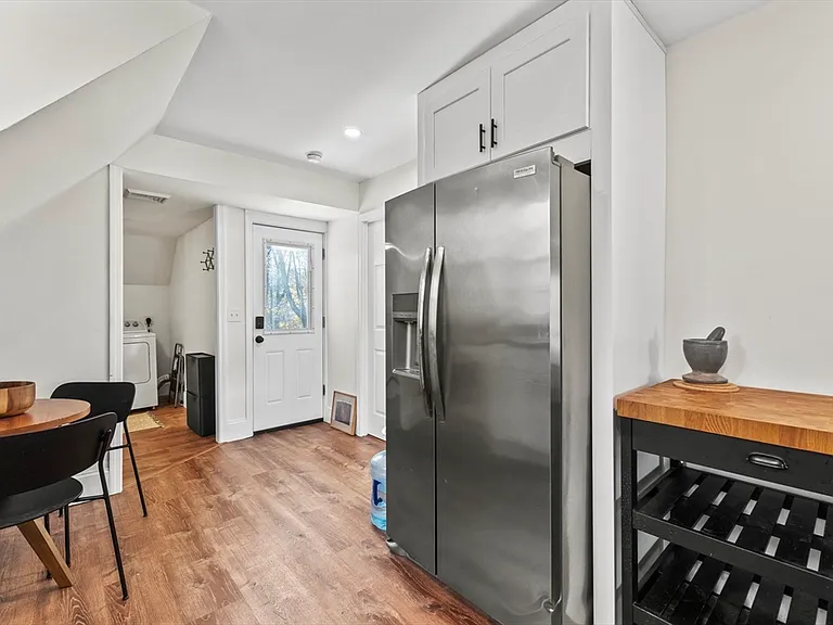 1142 Washington St #2 — Photo 3