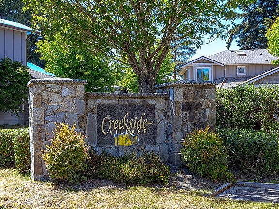 2nd image of 3214 Ernhill Pl