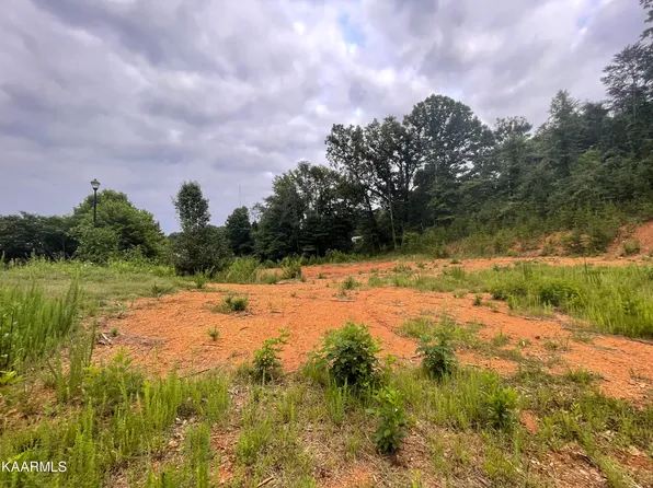 141 Tristan Ct, Lenoir City, TN 37771