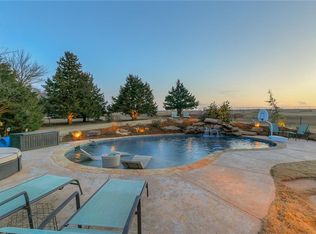 10015 Pine Ridge Rd, Edmond, OK 73025