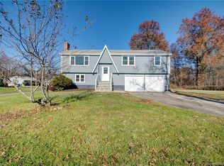 32 Eagleton Dr, Windsor, CT 06095