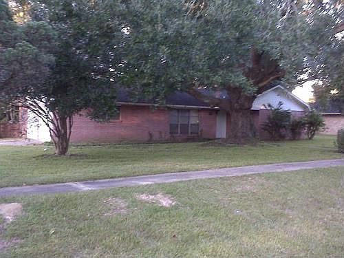 1st image of 7025 Villere Dr
