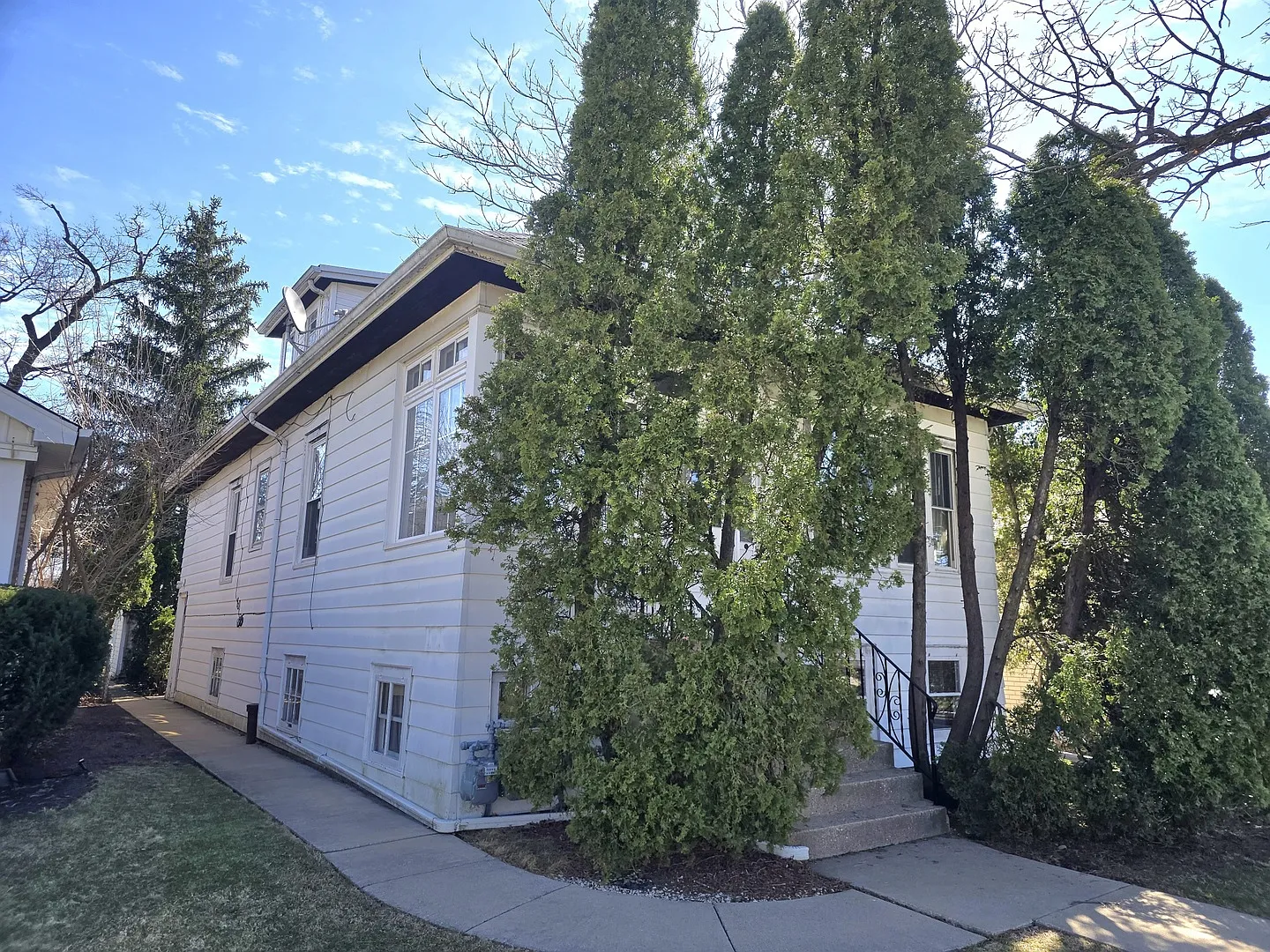 2131 N 76th Ct photo 1