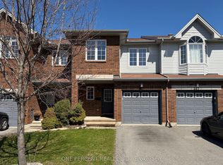209 Rolling Meadow Cres, Ottawa, ON K1W0B1