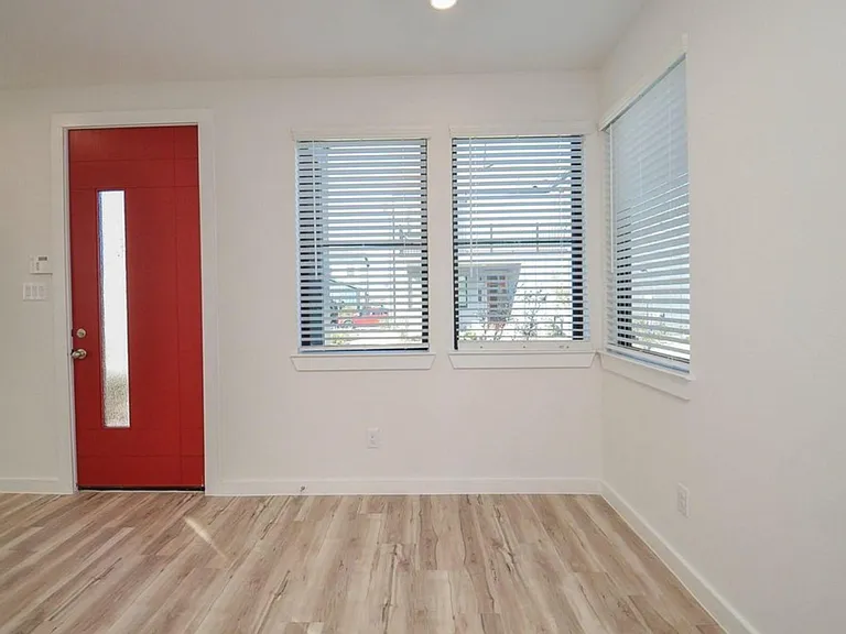 3249 Loam Ln — Photo 4
