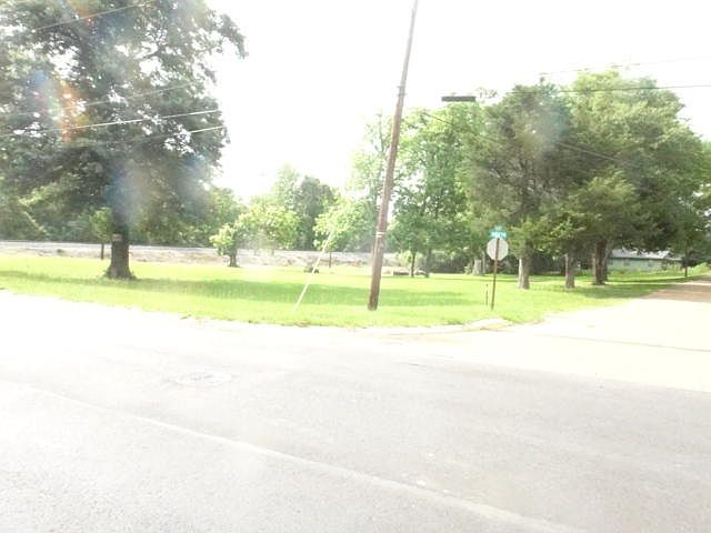 2nd image of North St