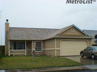 373 Paradise Dr, Livingston, CA 95334