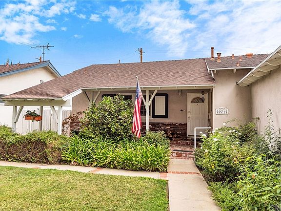 4th image of 22717 Gault St