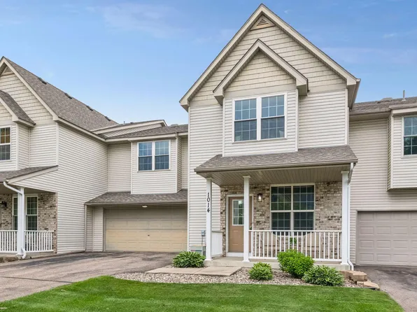 1014 Heldt St, Chaska, MN 55318