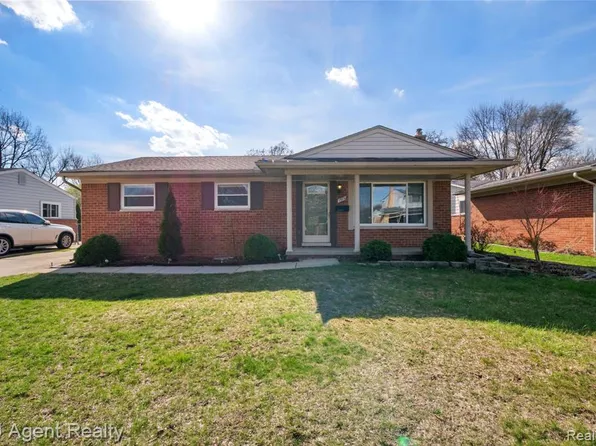 1973 Alexander Dr, Troy, MI 48083