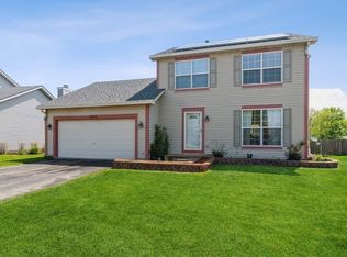 2083 Kathleen Cir, Montgomery, IL 60538