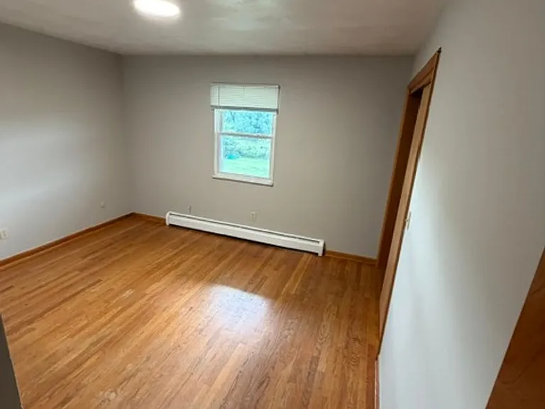 523 Mishler Rd — Photo 4