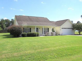 3120 Pineland Dr, Waycross, GA 31503