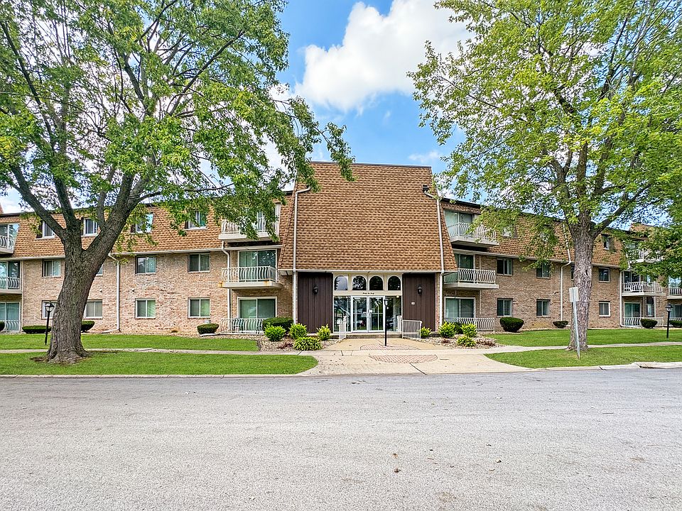 1st image of 3240 N Manor Dr APT 315