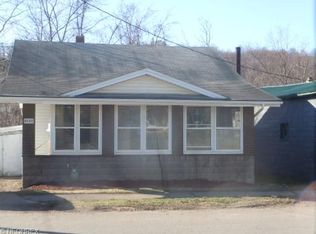 8580 N High St, Mineral City, OH 44656