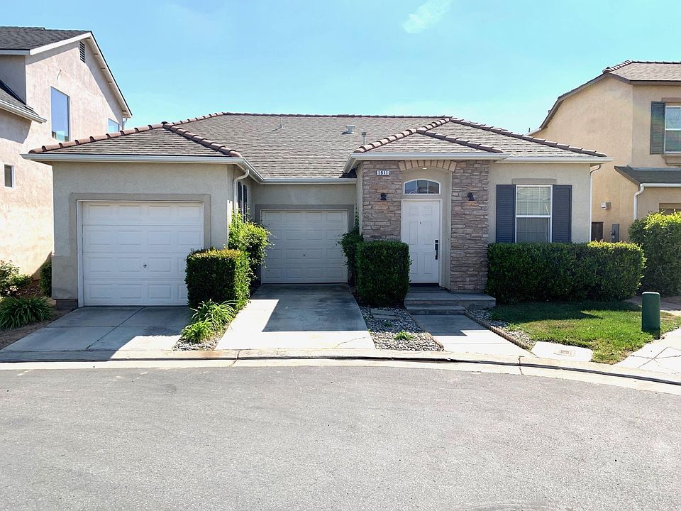 1st image of 1911 N Miramar Ln