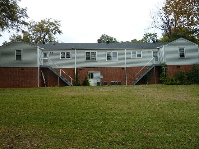 Building Photo 3