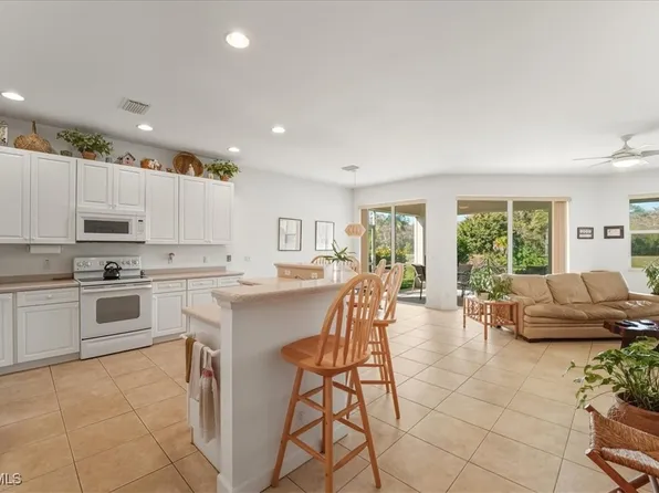 9346 Spanish Moss Way, Bonita Springs, FL 34135