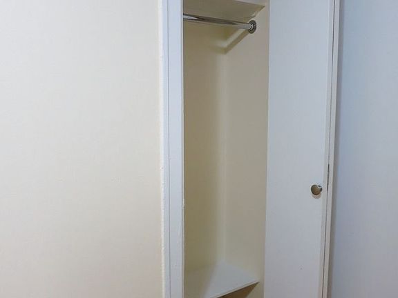 4th image of 539 E 78th St APT 3F