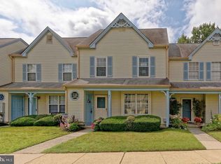 23 Knoll Dr, Blackwood, NJ 08012