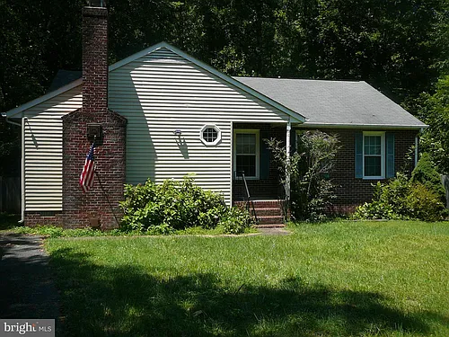 231 Vine Pl Photo 1