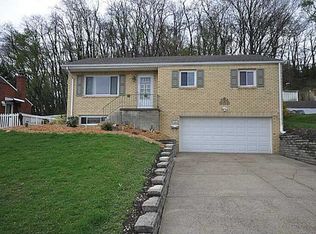 3070 Woodridge Dr, Pittsburgh, PA
