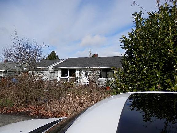 2nd image of 5407 N 45th St