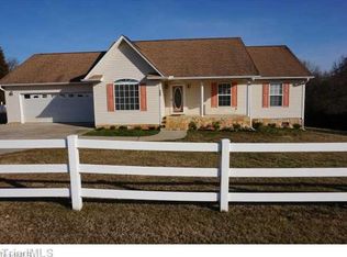 2099 Kennedy Rd, Thomasville, NC 27360