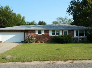 11 Forestview Rd, Morton, IL 61550
