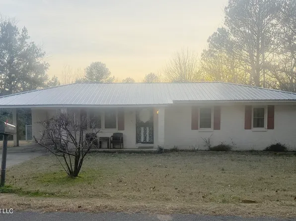 398 Lane Rd, Potts Camp, MS 38659