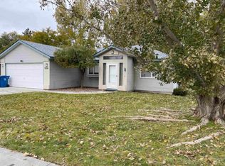 950 Gregory Ln, Mountain Home, ID 83647