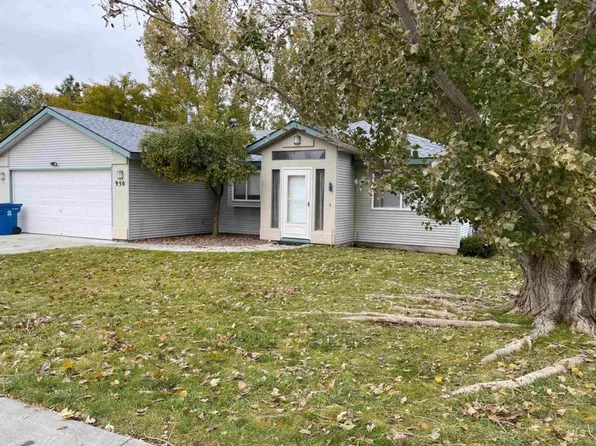 950 Gregory Ln, Mountain Home, ID 83647