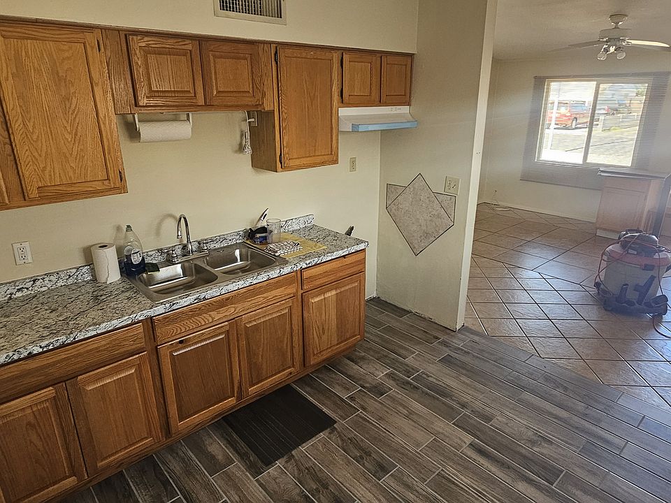 1st image of 2029 W Pasadena Ave APT A