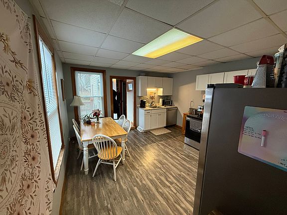 kitchen from front entrance