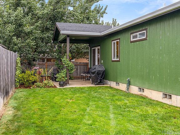 4th image of 1238 Creswood Dr