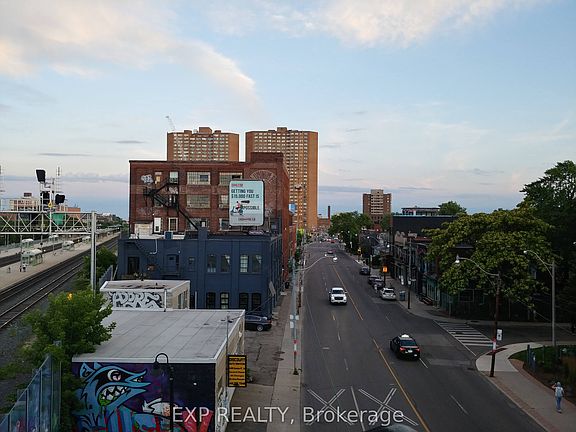 3rd image of 2480 Dundas St W